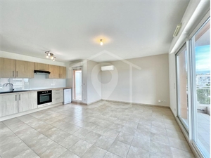 appartement à la vente -   06600  ANTIBES, surface 60 m2 vente appartement - APR626425